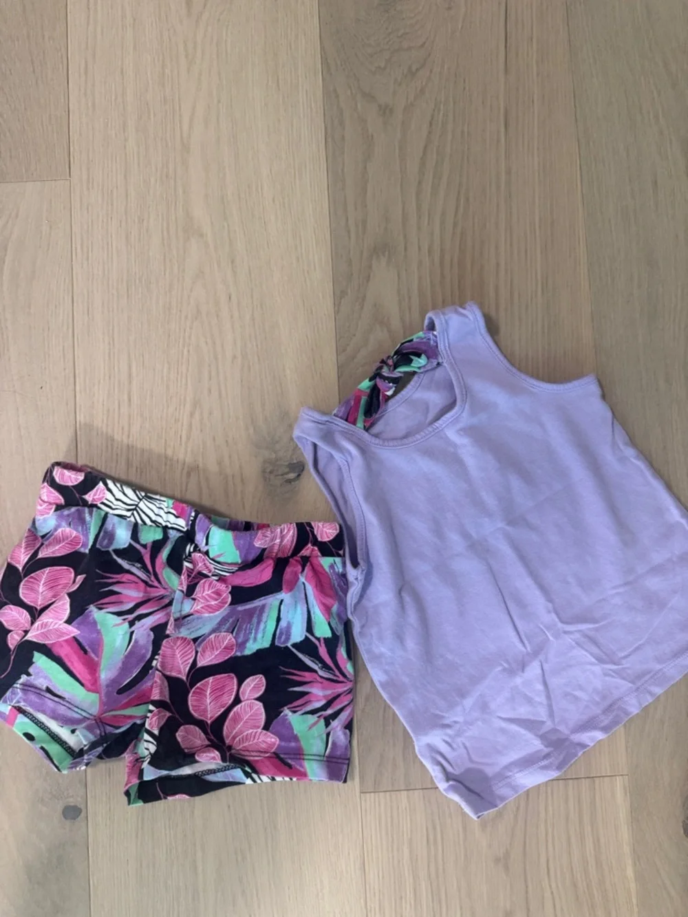 Girls' Purple Toucan Tank & Tropical Shorts Set - Picture 3 of 3